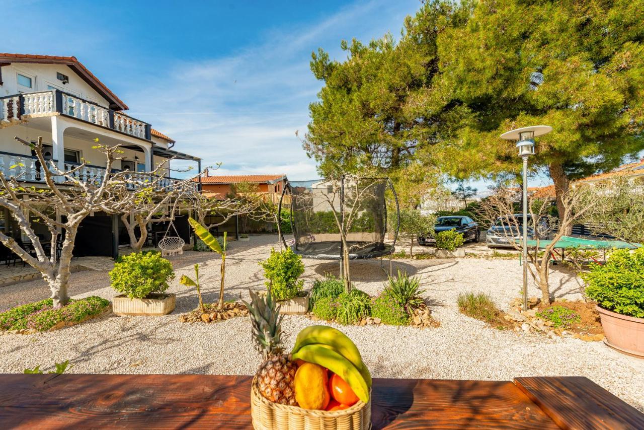 Apartments Villa Agape Vir Exterior photo