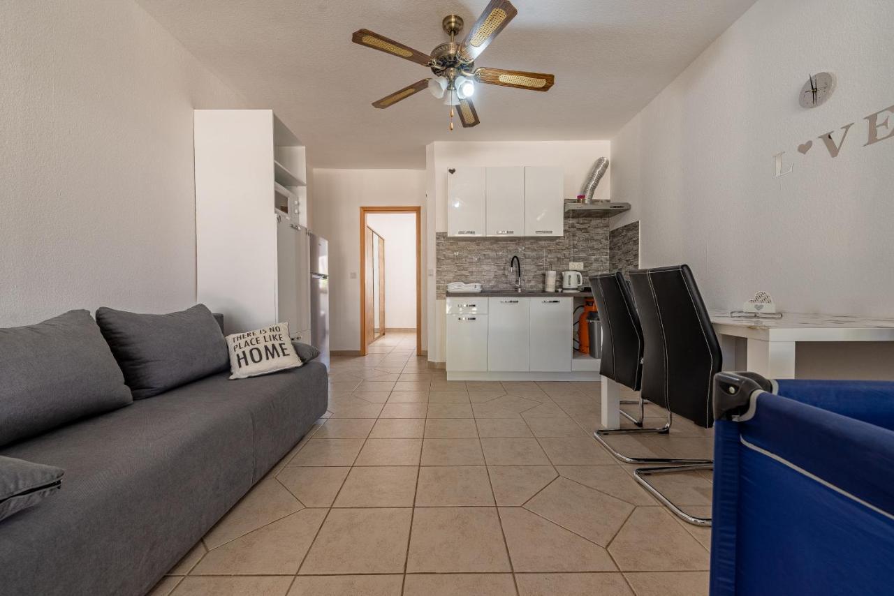 Apartments Villa Agape Vir Exterior photo